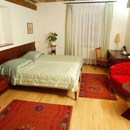 Cerna Liska Hotell Prag Exteriör bild