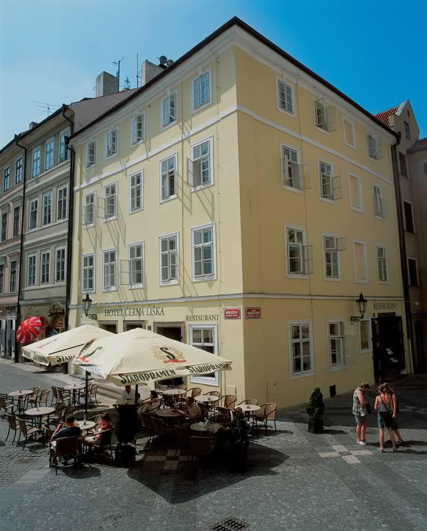 Cerna Liska Hotell Prag Exteriör bild